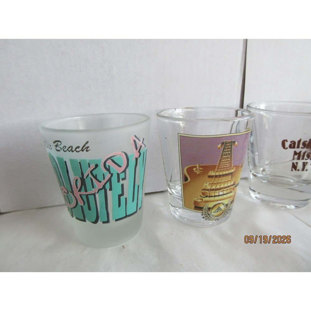 Vintage Souvenir Shot Glass Lot of 10 Travel T2 3D Hard Rock Cafe New York City - Picture 5 of 5